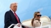 Президент США Дональд Трамп і перша леді Меланія Трамп під час вильоту з державним візитом до Великої Британії, 16 вересня 2025 року