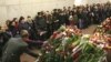Цветы на месте теракта на станции метро "Лубянка", Москва, март 2010 г.