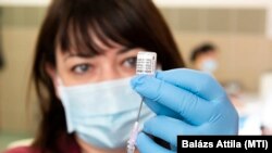 Першу дозу отримали 40 278 людей, повністю імунізовані – 72 379 людей