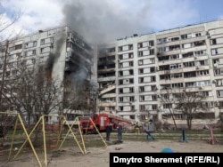 Последствия российского ракетного удара по жилой многоэтажке в Запорожье, 22 марта 2023 года