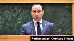 „ქართული ოცნების“ პარლამენტარი ანრი ოხანაშვილი, იურიდიულ საკითხთა კომიტეტის თავმჯდომარე