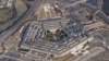 Pentagon se vidi iz Air Force One koji leti iznad Washingtona, 2. marta 2022.
