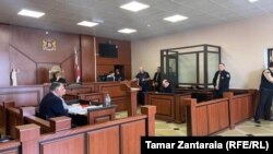 ზუგდიდის რაიონული სასამართლო. ბრალდებულ ბადრი ესებუას სასამართლო პროცესი.