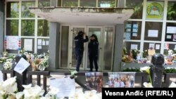 Pojačano je prisustvo policije u svim školama u Srbiji. Beograd, 8. maj.