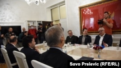 Početak sastanka lidera parlamentarne većine na inicijativu proglašenog mandatara Miodraga Lekića.