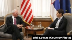 Ambasador SAD Kristofer Hil i premijerka Srbije Ana Brnabić, 15, april 2022.