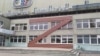 Na zgradu sportskog centra "Junost" u centru grada postavljeno je dvospratno slovo Z u crno-narandžastim prugama Georgijevske vrpce, simbol koji je vlast predsednika Vladimira Putina snažno promovisala uz obeležavanje sovjetskih doprinosa pobedi u Drugom svetskom ratu.