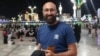 برادر بابک شهبازی می‌گوید که این زندانی سیاسی روز سه‌شنبه به یکی از سلول‌های انفرادی زندان قزلحصار کرج منتقل شد