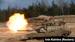 აშშ-ის Abrams-ის ტიპის ტანკი, ნატოს წვრთნები, ლატვია. 2021 წელი