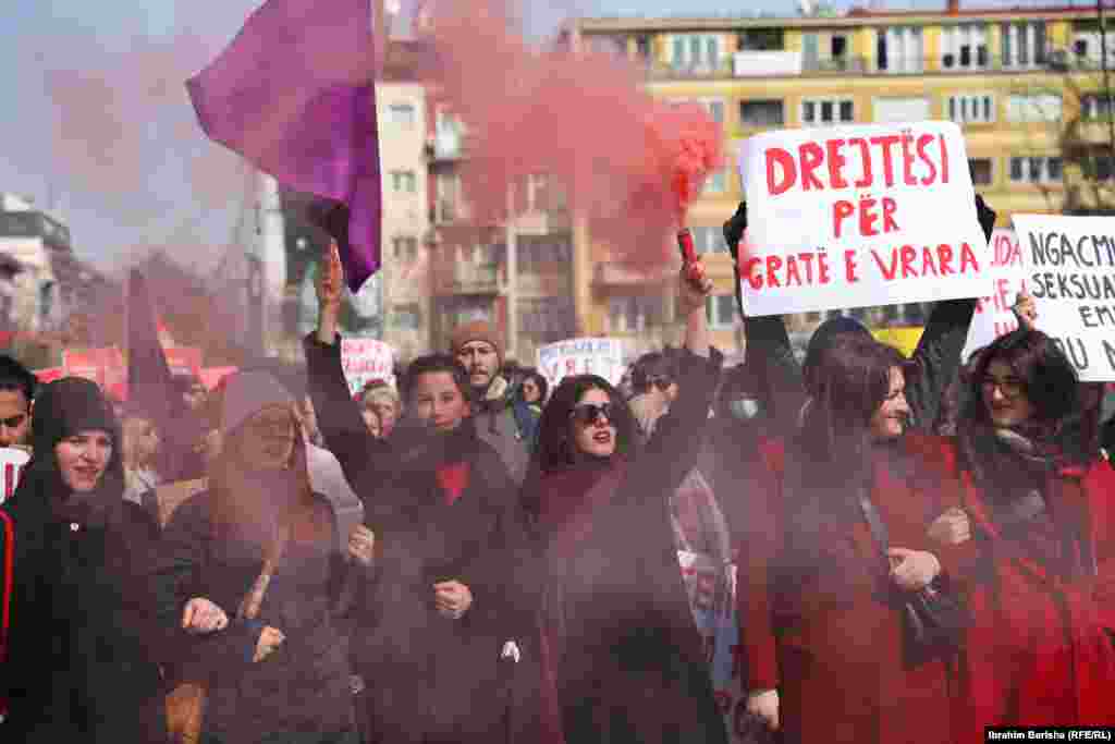 Protest protiv ubistva žena na Trgu Zahira Pajazitija 08.marta 2022.