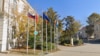 Steagul Rusiei este arborat în centrul orașului Tulcea, alături de cel al României, al altor trei state și al Uniunii Europene.