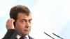 От Владимира Путина Дмитрию Медведеву досталась традиция трудных переговоров с Михаилом Саакашвили. Многие грузинские эксперты надеются, что на этой встрече лидеры двух стран услышат друг друга
