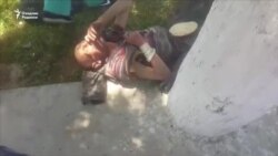 Врачи проигнорировали пожилого мужчину, лежащего без сознания возле ворот больницы
