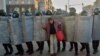 Policija tokom demonstracija 20. septembra 2020 u Minsku
