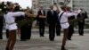 Барак Обама и Джон Керри во время одной из официальных церемоний в Гаване 