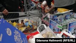 Marin Bago, iz Udruženja za zaštitu potrošača ''Futura'' iz Mostara, smatra da ograničenje marži nije imalo pozitivne efekta ni u prošloj godini pa neće ni sada (fotografija iz jednog od marketa u BiH)