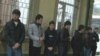 Баъди куштори ду наврас, январи соли 2017 мақомот ҳузури мактабхонҳоро дар интернет-кафеҳо маҳдуд карданд