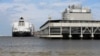 Poljska-- LNG tanker "Clean Ocean" tokom prve američke isporuke tečnog prirodnog gasa na LNG terminal u Svinoujscieu, 8. juna 2017.