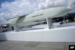 Krstareći projektil Storm Shadow na izložbi tokom Paris Air Showa u junu 2023.