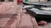 У Києві чоловік розтрощив пам’ятник героям Небесної сотні (відео)