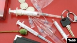 Студентка Кристина в первую очередь предлагает занимать молодежь – и работой, и досугом. Тогда она будет меньше отвлекаться на наркотики