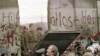 Демонтаж секции Берлинской стены, утро 11 ноября 1989 года
