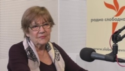 Vesna Pešić: Vučić ne uništava samo DS već i srednju klasu