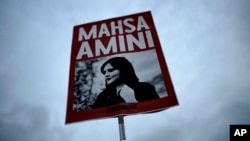 Протест во Берлин по повод смрта на Махса Амини, 25 април 2024 година
