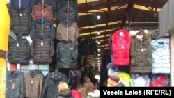 Na oko 1.700 tezgi nudi se oko 50 hiljada artikala