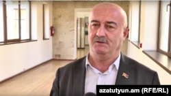 Հովիկ Աղազարյան, արխիվ