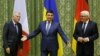 Ілюстраційне фото. Прем'єр-міністр України Володимир Гройсман та міністри закордонних справ Німеччини та Франції Франк-Вальтер Штайнмаєр (справа) та Жан-Марк Ейро. Київ, вересень 2016 року
