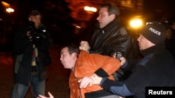 Neredi na protestima