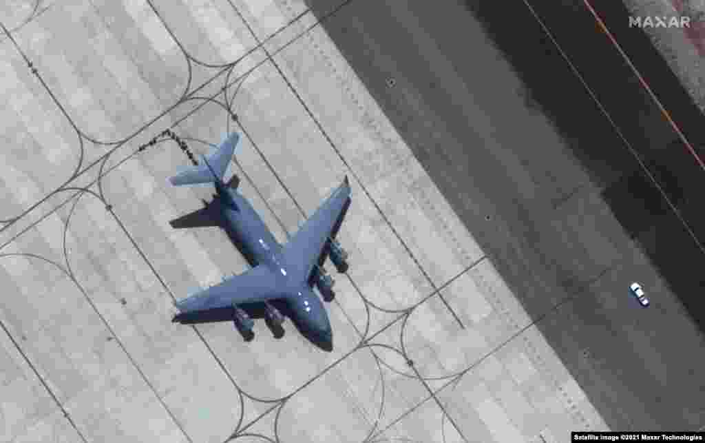 Ukrcavanje u avion za evakuaciju, 23. avgust 2023.