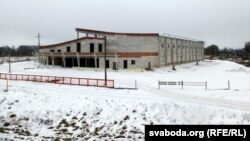 Будынак лядовай арэны ў Шклове
