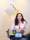 Presidentja e Kosovës, Vjosa Osmani në konferencën për media më 9 shtator. 