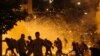 Это не кино. Жители Минска спасаются от высланных против них силовых подразделений в первую ночь протестов – с 9 на 10 августа 2020 года