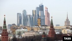 Кремлевская стена и Москва-Сити 