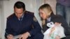 Музлатгичдан топилган чақалоқлар ана шу пластик сумкаларга солинган бўлган.