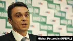 Zakulisne igre treba ostaviti u prošlosti: Sadik Ahmetović