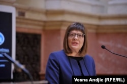 Gojković zadovoljna je načinom i sadržinom diskusije iako se na konsultacijama šefova poslaničkih grupa nije pojavio niko od poslanika koji bojkotuju rad parlamenta