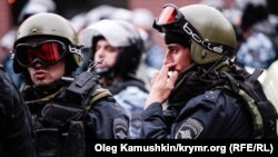 Російські силовики в Сімферополі, ілюстраційне фото