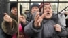 Сторонники арестованных депутатов "Ата-Журта", Бишкек, 25 января 2013 года.