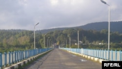 Мост через Ингури, связывающий Гальский район и регион Самегрело