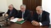 Слева направо: вице-премьер Даур Аршба, президент Рауль Хаджимба и премьер-министр Валерий Бганба