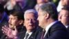 Президент України Петро Порошенко (праворуч) та президент Німеччини Йоахім Гаук під час вшанування пам'яті жертв Бабиного Яру. Київ, 29 вересня 2016 року