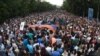 Полиция Армении обещает пока не разгонять протестующих в центре столицв страны