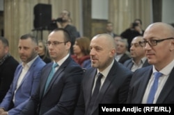 Milan Radoičić, drugi s desna