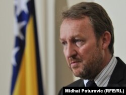 Bakir Izetbegović