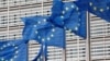 Zastave Evropske unije ispred sedišta Evropske komisije u Briselu, 28. septembar 2022. 