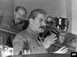 სტალინი კრემლში. 1936 წ.
